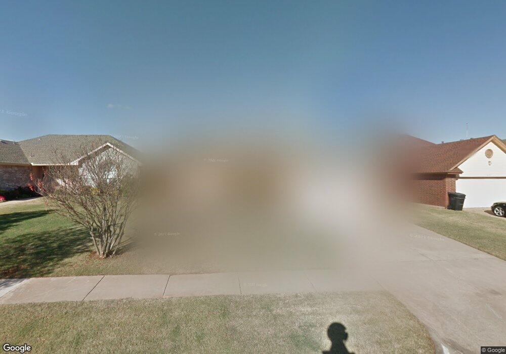 1217 NE 25th St, Moore, OK 73160 - photo 1