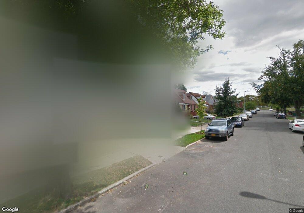 5331 192nd St, Fresh Meadows, NY 11365 - photo 1