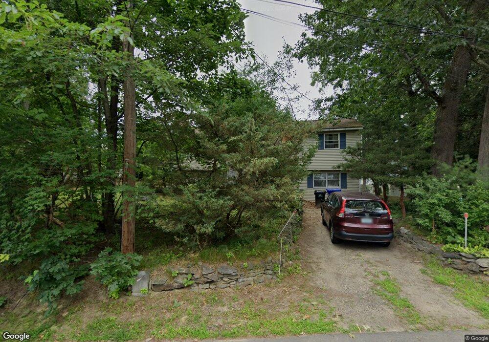 4 Chapin St, Hudson, NH 03051 - photo 1