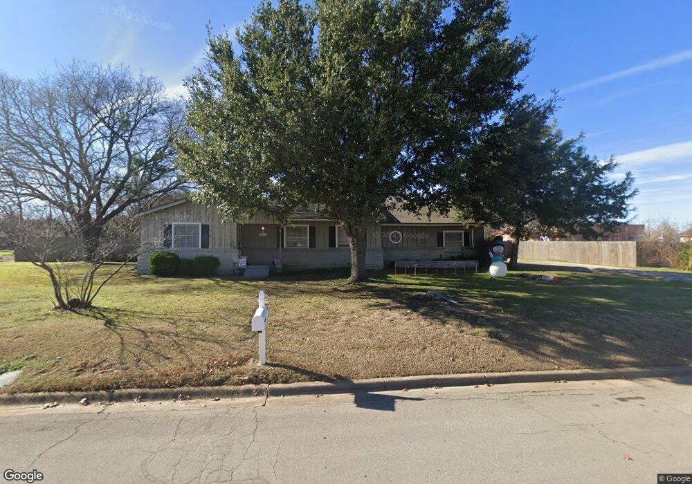 6301 Freda Ln, North Richland Hills, TX 76180 - photo 1