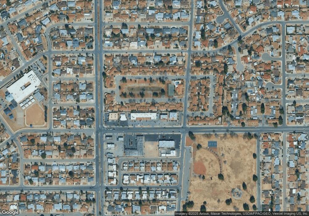 10624 Park View Cir, El Paso, TX 79935 - photo 1