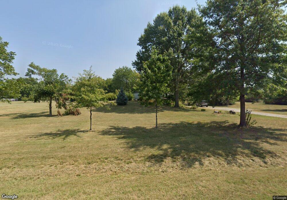 907 Wesley Cir, Raymore, MO 64083 - photo 1