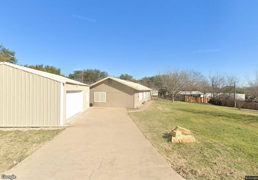 3613 Linda Way, Granbury, TX 76049 - photo 1