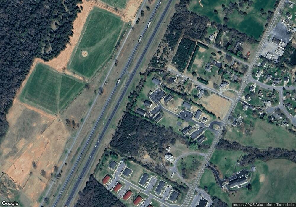 9091 N Congress St, New Market, VA 22844 - photo 1