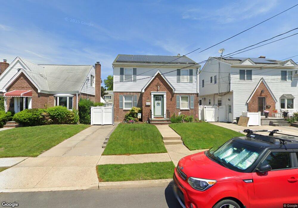 1008 Naple Ave, Franklin Square, NY 11010 - photo 1