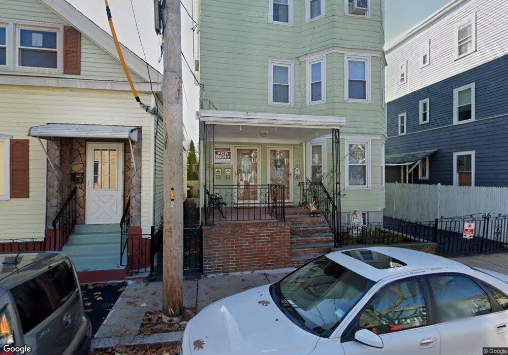 68 Lincoln St unit 2, Cambridge, MA 02141 - photo 1