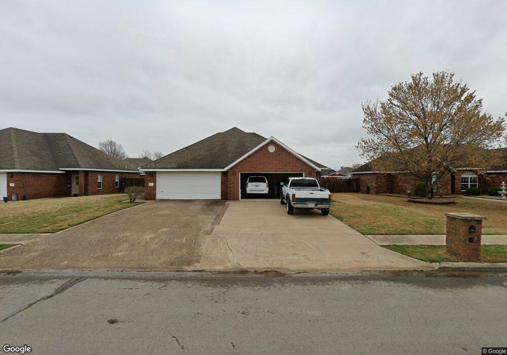 301 Blunt Ave, Prairie Grove, AR 72753 - photo 1