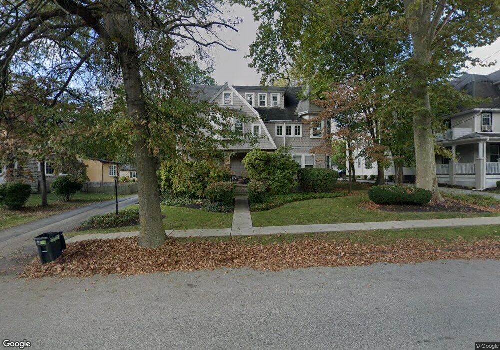 300 N Wayne Ave, Wayne, PA 19087 - photo 1