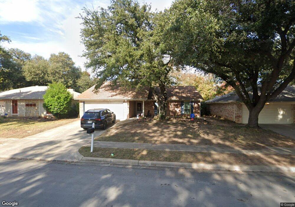 1621 Winchester Way, Bedford, TX 76022 - photo 1