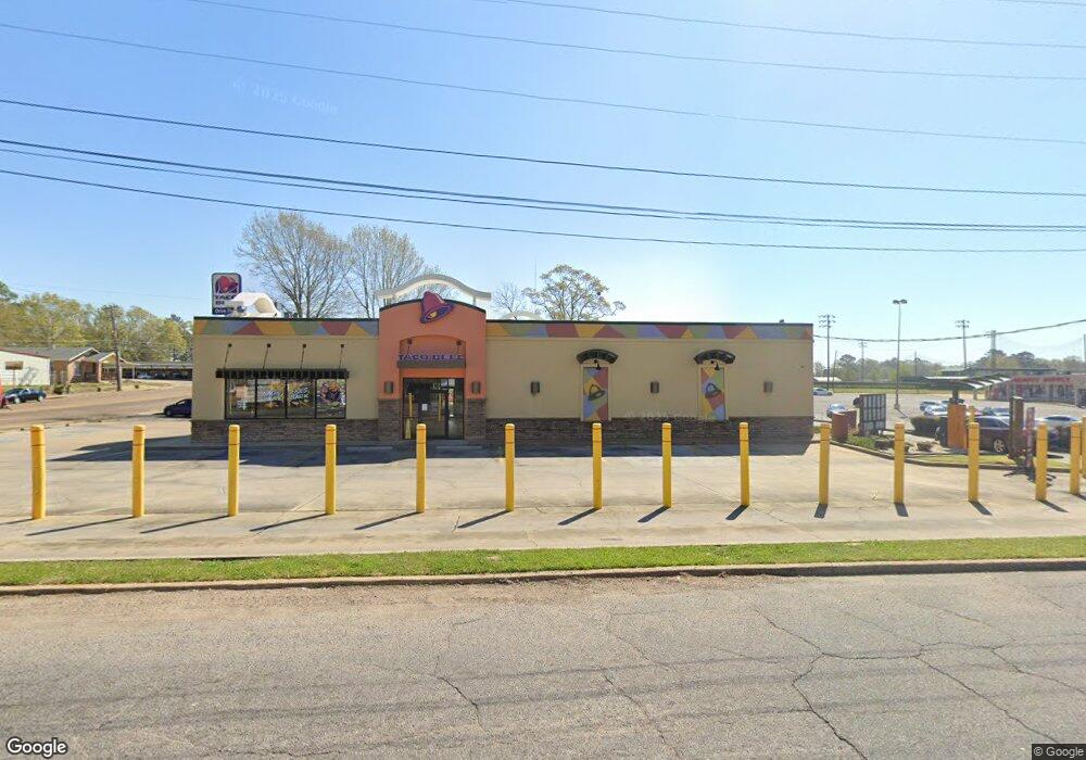 1209 Delaware Ave, McComb, MS 39648 - photo 1