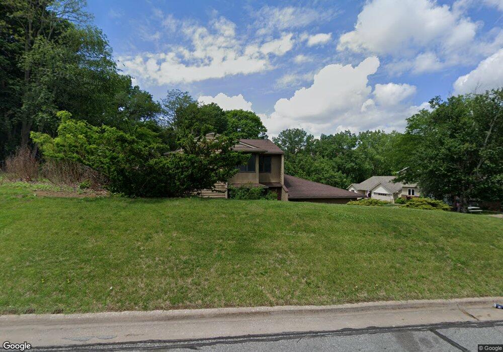 2804 24th St unit 8, Rock Island, IL 61201 - photo 1