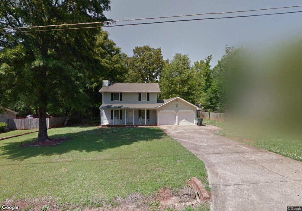 1742 Round Hill Rd, Weaver, AL 36277 - photo 1