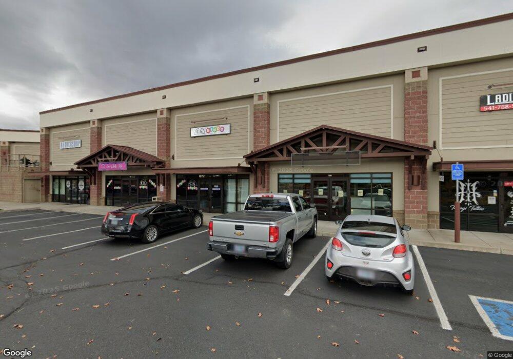 905 SW Rimrock Way unit 100, Redmond, OR 97756 - photo 1