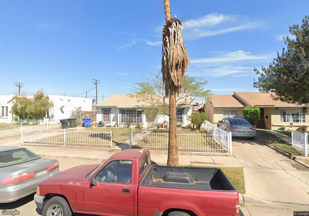 734 W Euclid Ave, El Centro, CA 92243 - photo 1