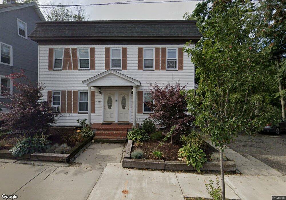 252 River St unit 2, Waltham, MA 02453 - photo 1