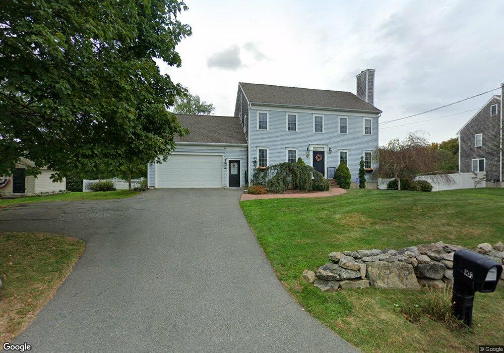 101 Russells Mills Rd, South Dartmouth, MA 02748 - photo 1