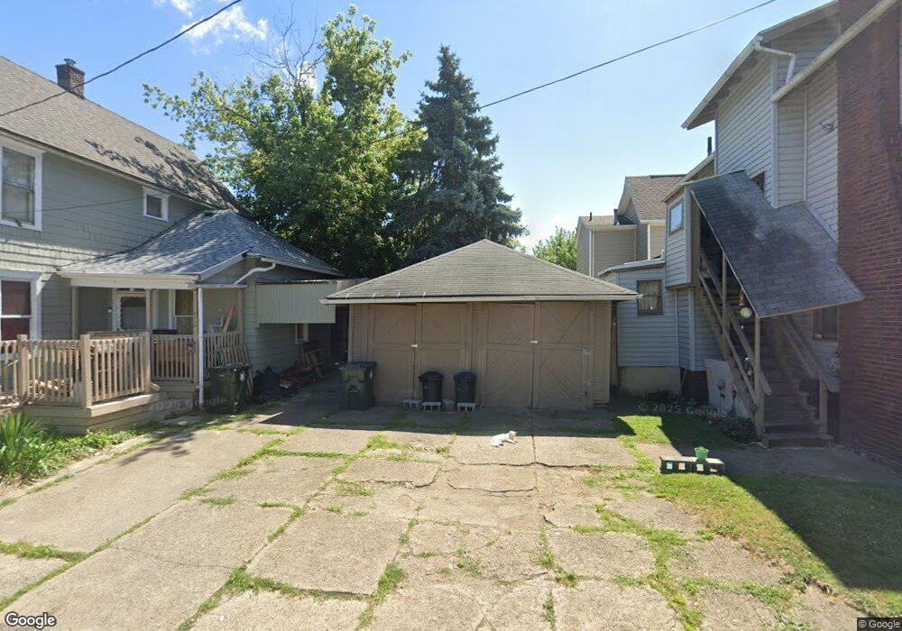 1110 Queen Ct NW, Canton, OH 44703 - photo 1