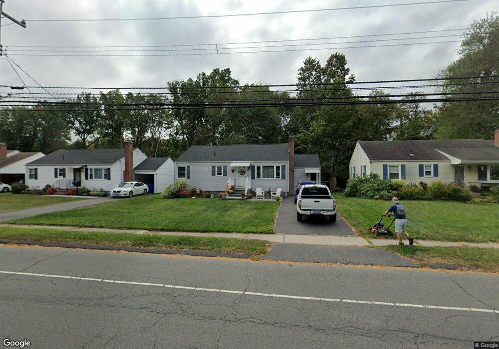 205 Beechwood Rd, West Hartford, CT 06107 - photo 1