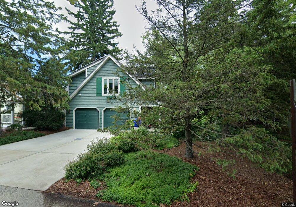 904 W Labelle Ave, Oconomowoc, WI 53066 - photo 1