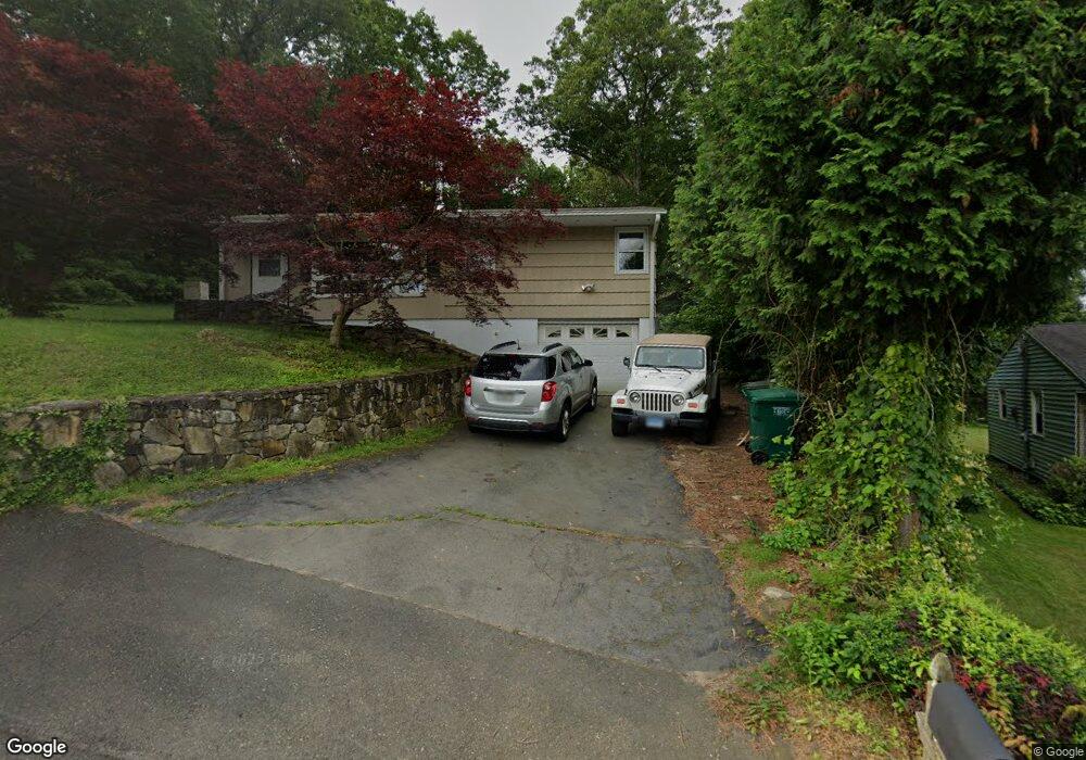 6 Robin Rd, Seymour, CT 06483 - photo 1