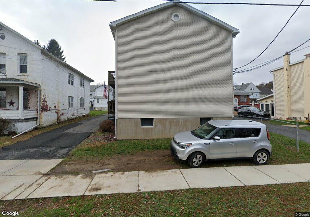 711 Mill St, Dunmore, PA 18512 - photo 1