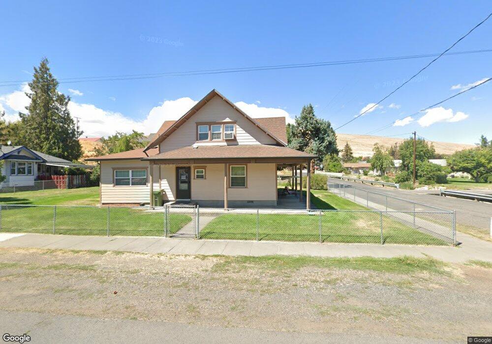 365 S Green St, Heppner, OR 97836 - photo 1