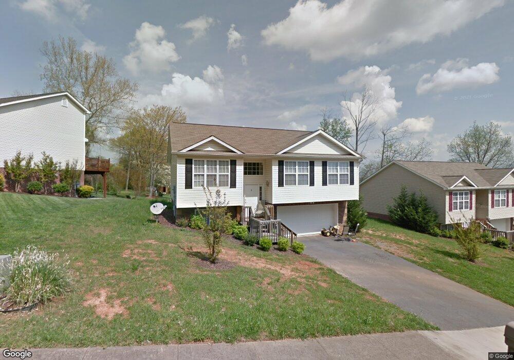8 Taylor Ridge Ct, Johnson City, TN 37601 - photo 1