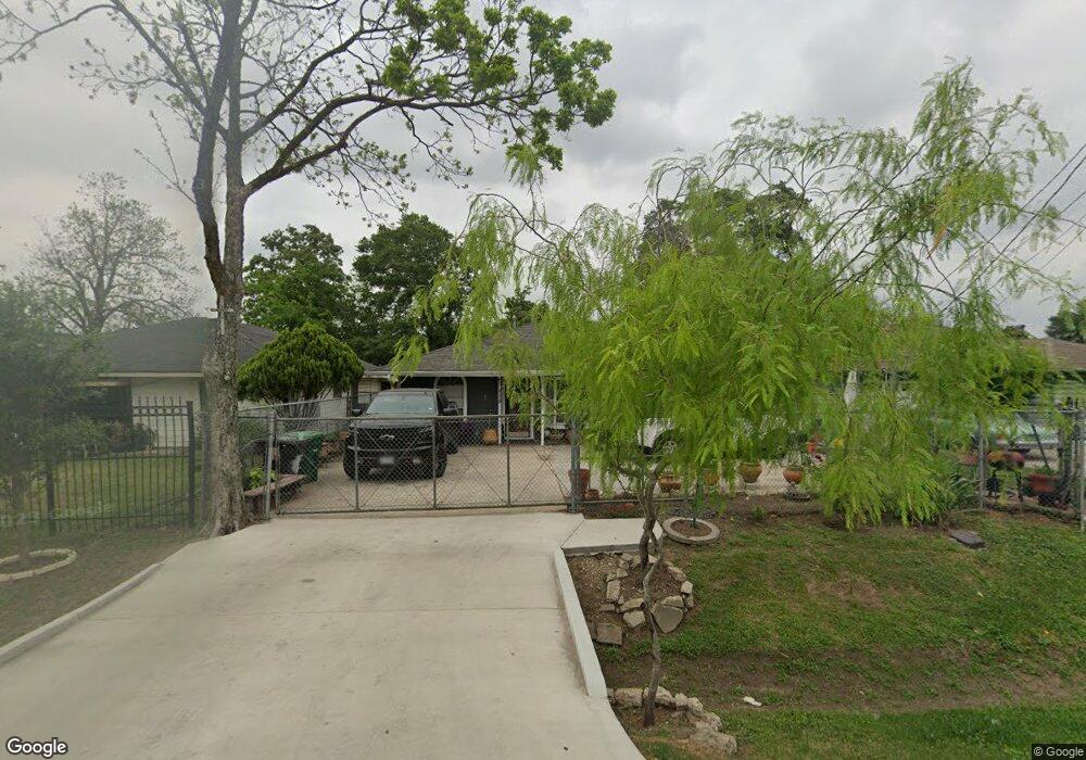 115 Caplin St, Houston, TX 77022 - photo 1