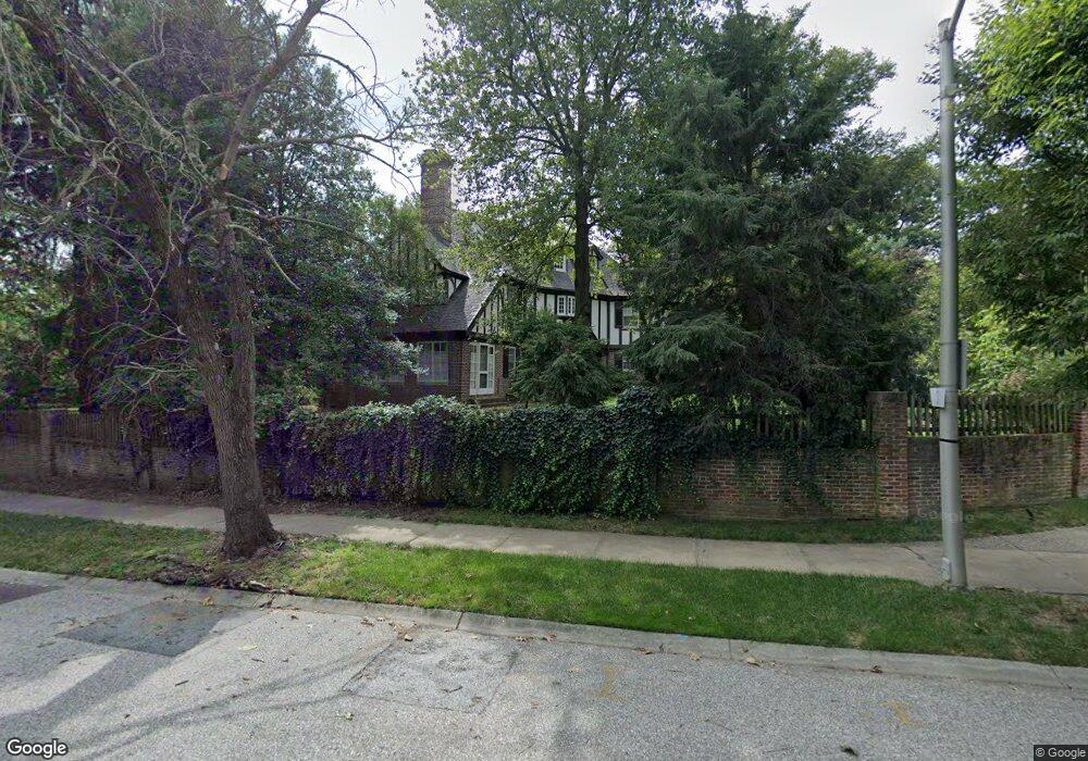 653 W University Pkwy, Baltimore, MD 21210 - photo 1