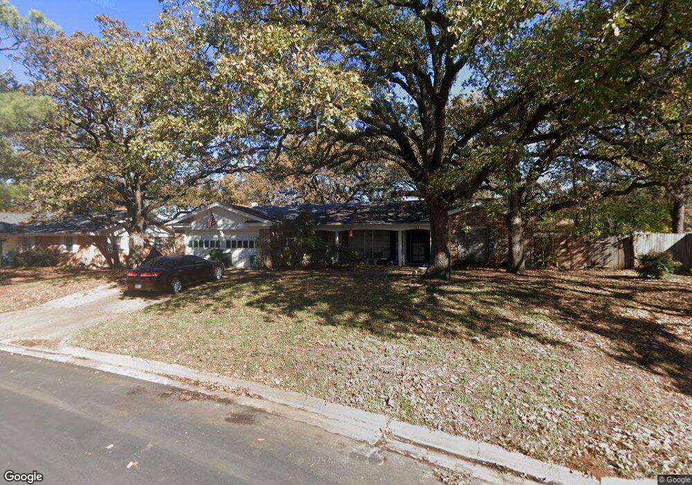 304 Cooper Dr, Hurst, TX 76053 - photo 1