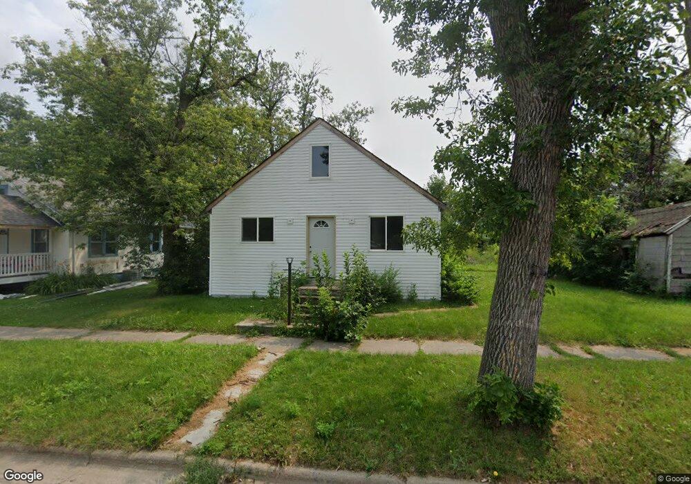 312 4th Ave NW, Jamestown, ND 58401 - photo 1
