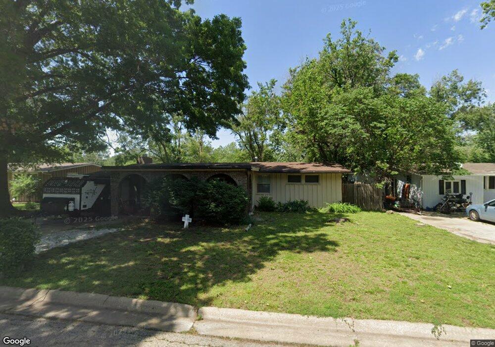 1312 SW Clontarf St, Topeka, KS 66611 - photo 1