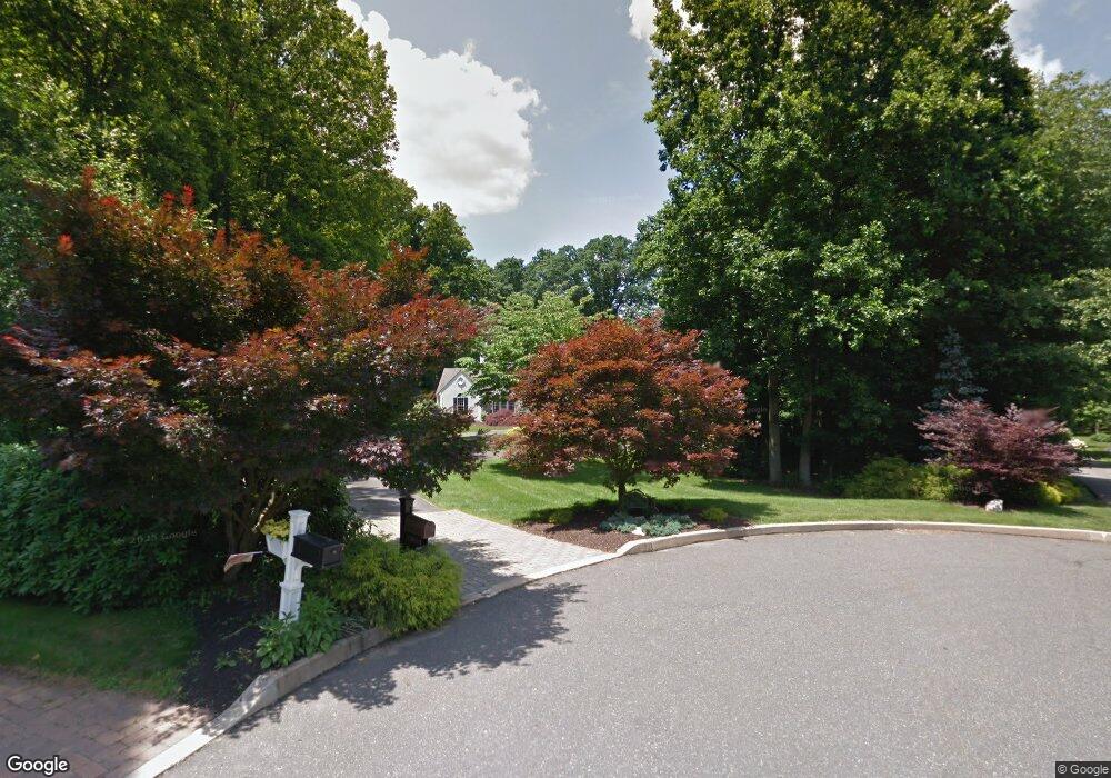 18 Honeysuckle Ct, Glen Mills, PA 19342 - photo 1