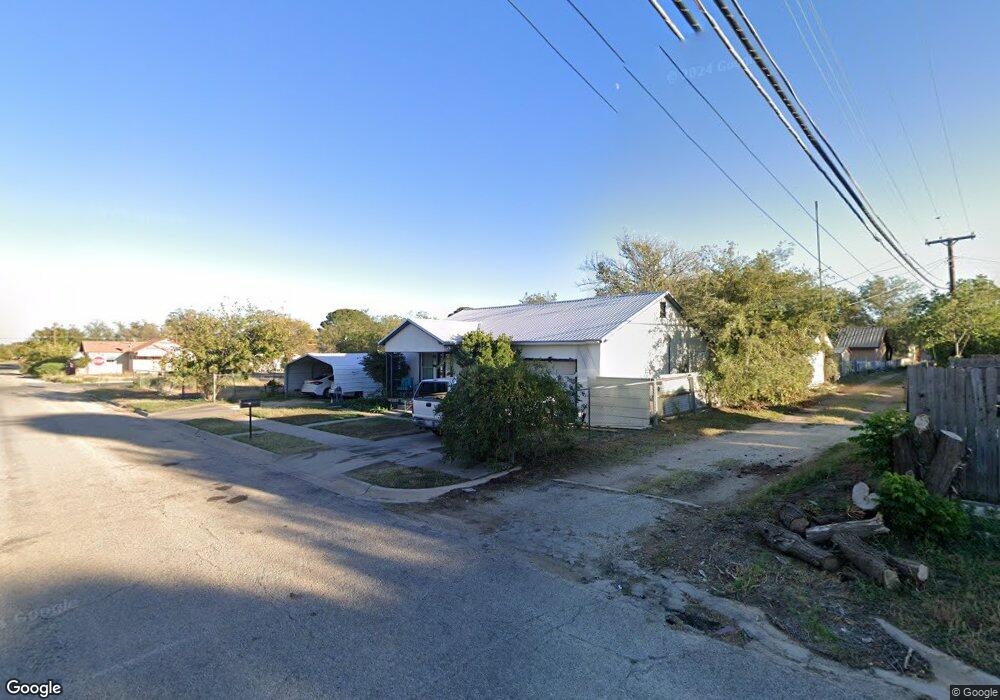 206 E 16th St, Big Spring, TX 79720 - photo 1