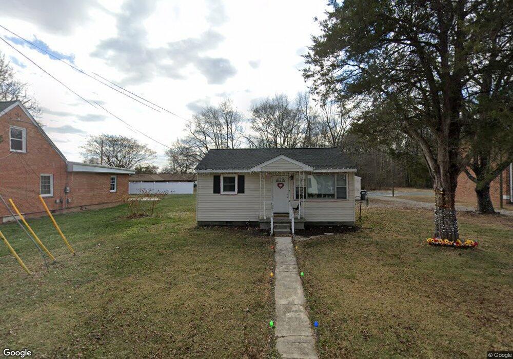 221 Berkley St unit B, Ashland, VA 23005 - photo 1