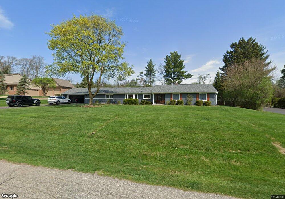 4353 Charing Way, Bloomfield Hills, MI 48304 - photo 1