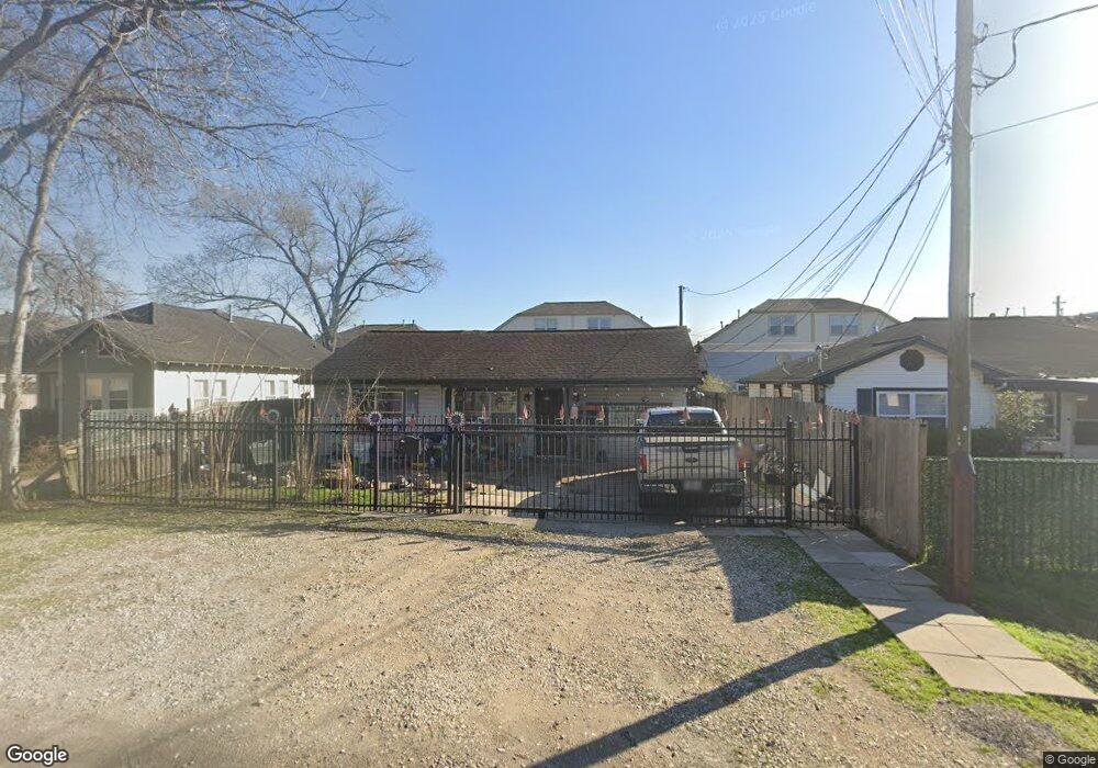 1339 Idylwild St, Houston, TX 77009 - photo 1
