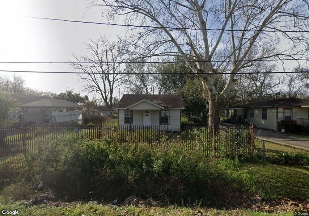 3318 Caplin St, Houston, TX 77026 - photo 1