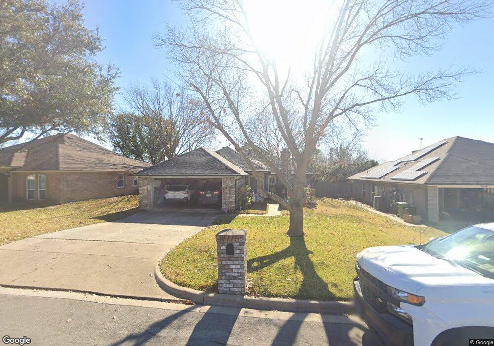 7604 Kimberly Ct, North Richland Hills, TX 76182 - photo 1