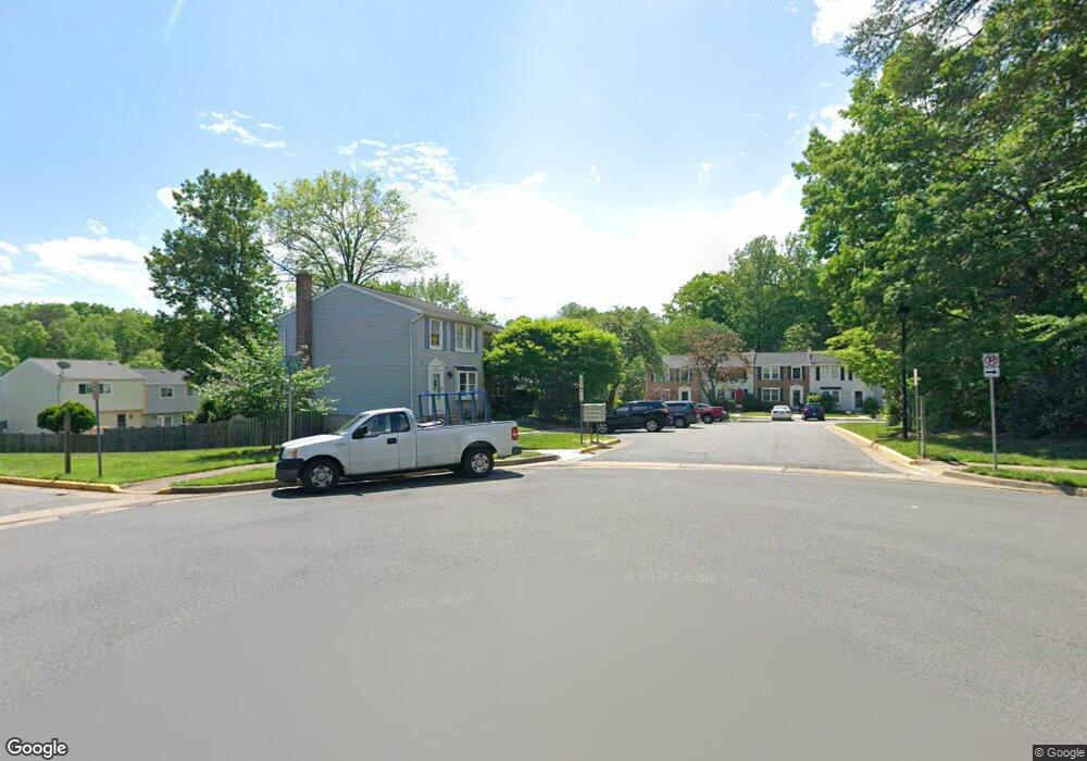 8657 Rising Creek Ct, Springfield, VA 22153 - photo 1