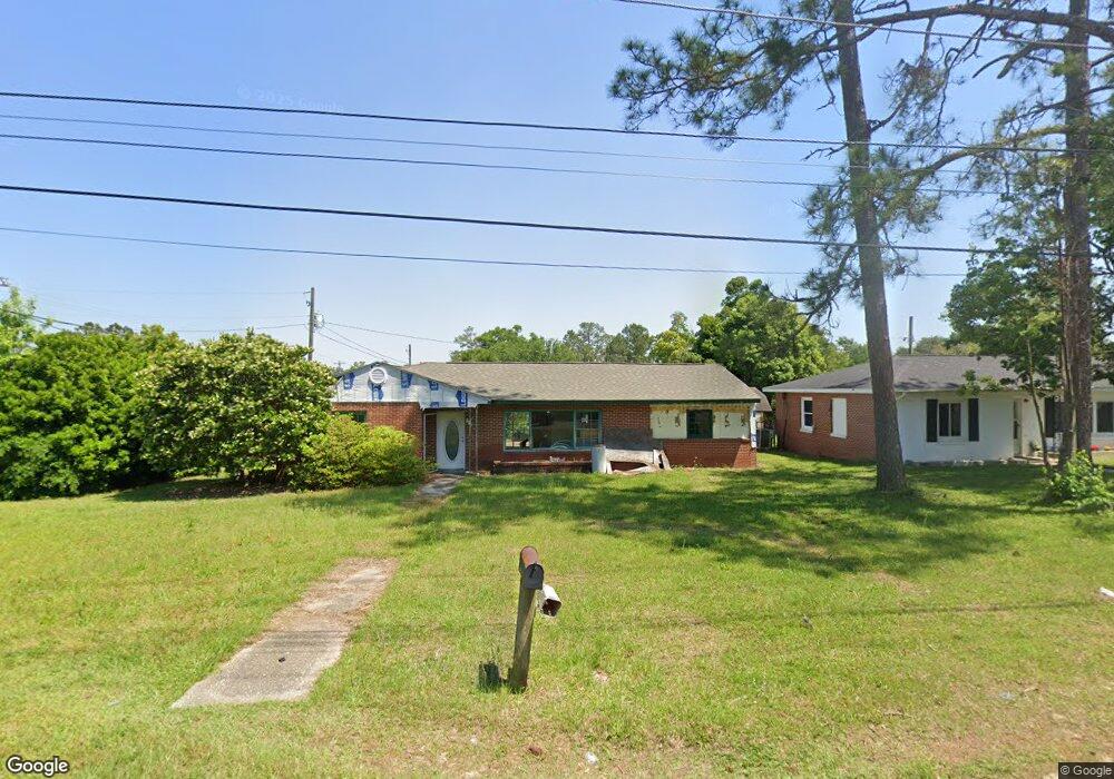 828 Daughtry Ave N, Douglas, GA 31533 - photo 1