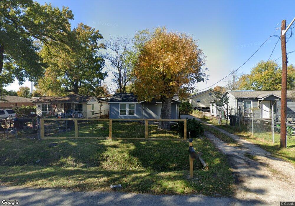 10621 Stafford Dr, Houston, TX 77093 - photo 1