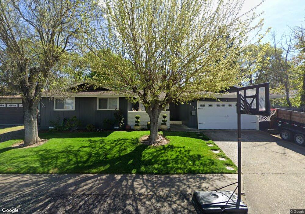 1162 N 5th St, Central Point, OR 97502 - photo 1