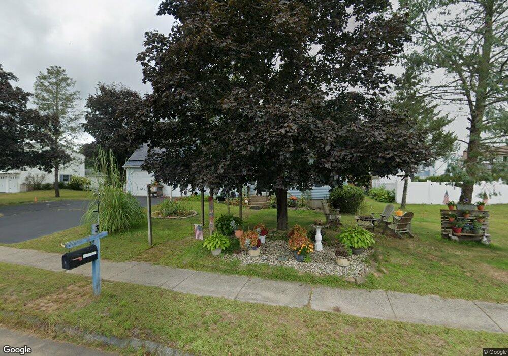 3 Farmstead Cir, Enfield, CT 06082 - photo 1