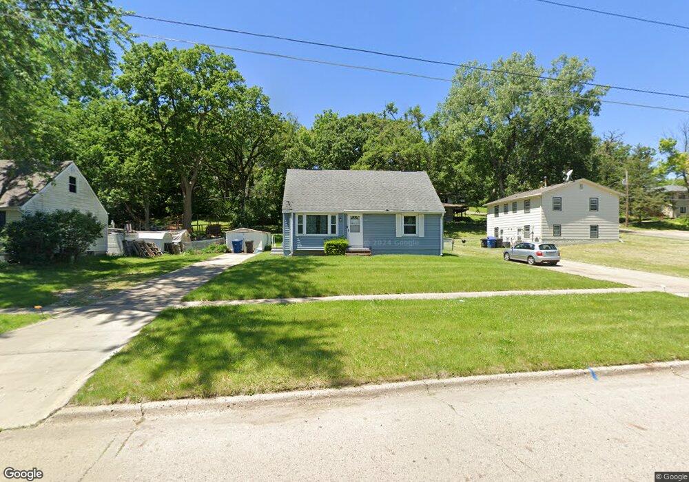 3938 Mlk jr Pkwy, Des Moines, IA 50310 - photo 1