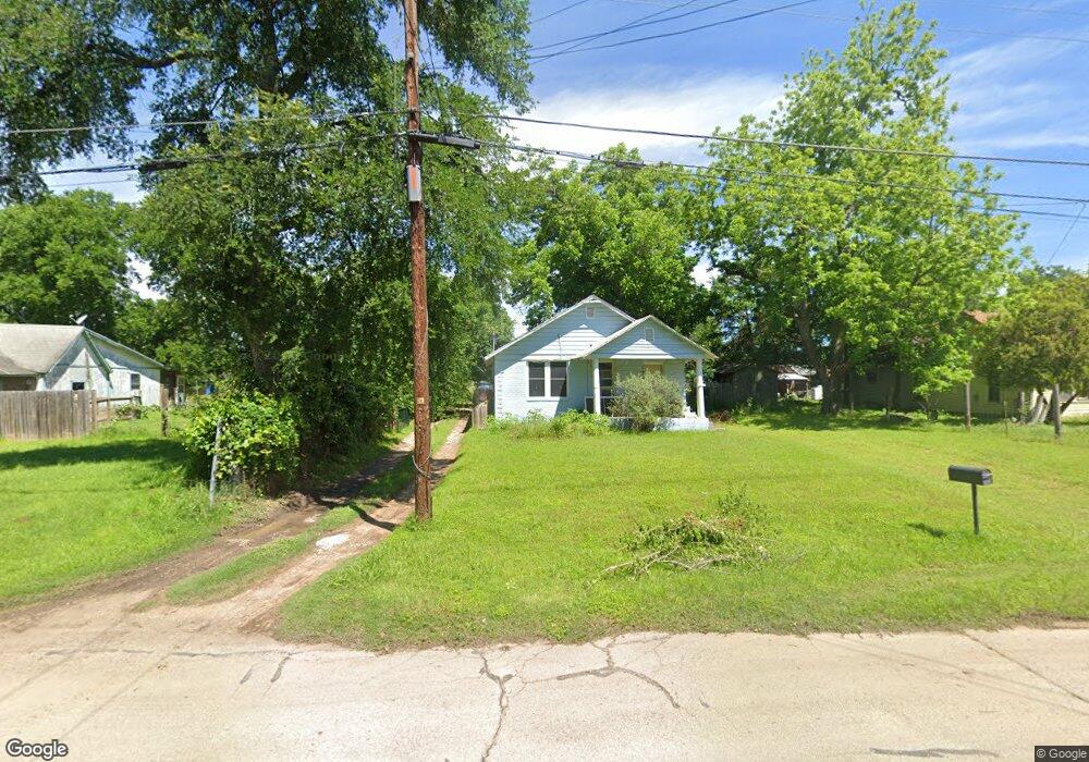 1141 Alvarado St, Cleburne, TX 76031 - photo 1