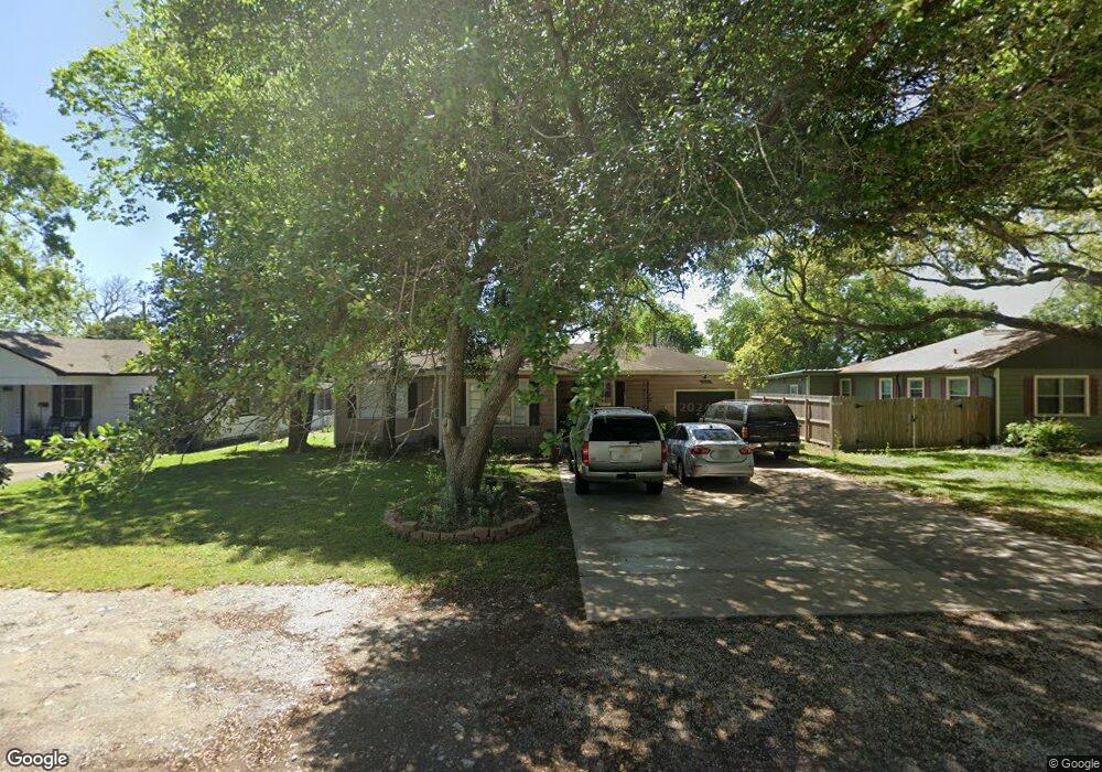3116 14th St, Bay City, TX 77414 - photo 1