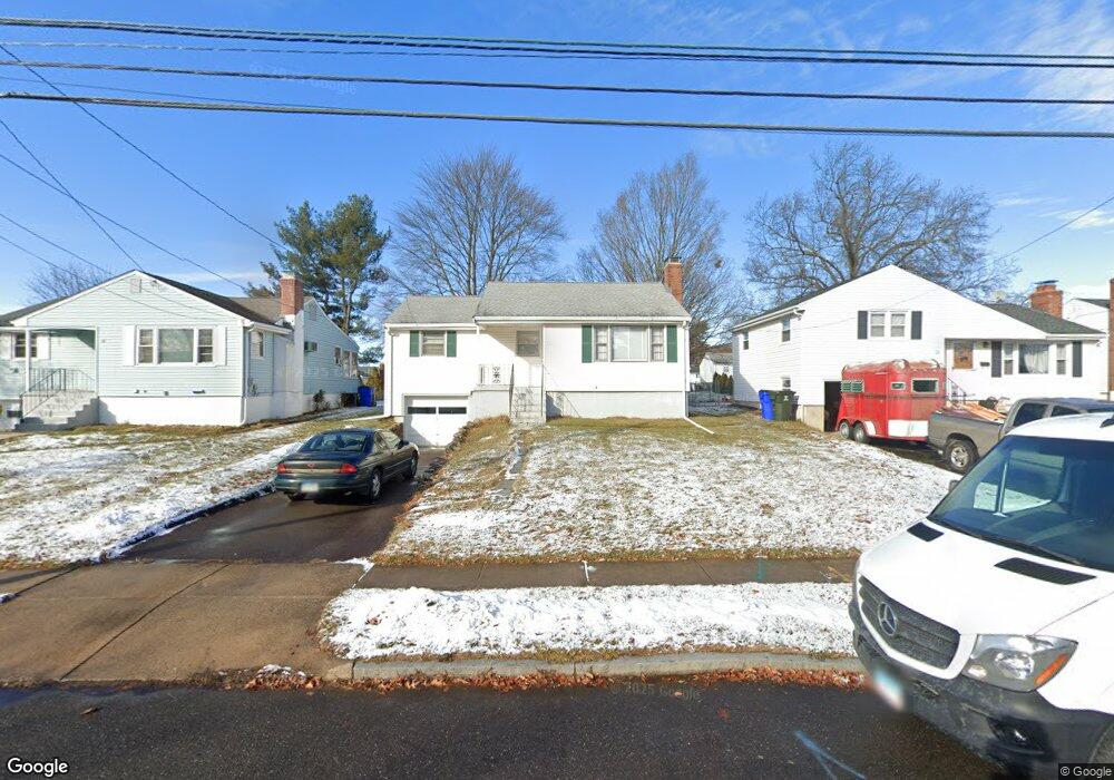 32 Clarendon Ave, West Hartford, CT 06110 - photo 1