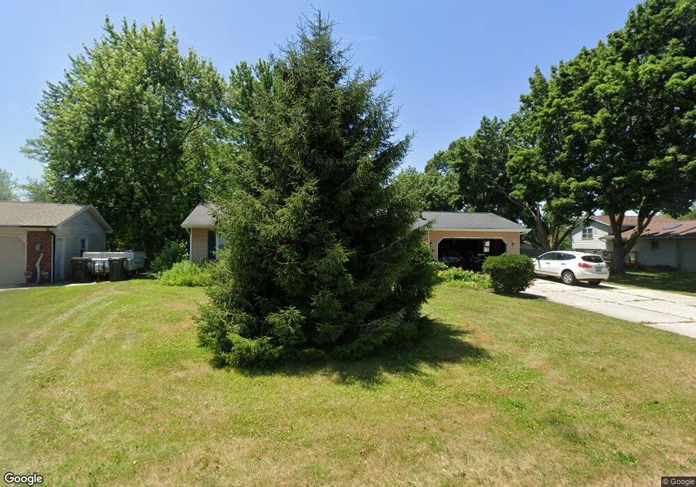 2559 Appleton Dr NE, Grand Rapids, MI 49525 - photo 1