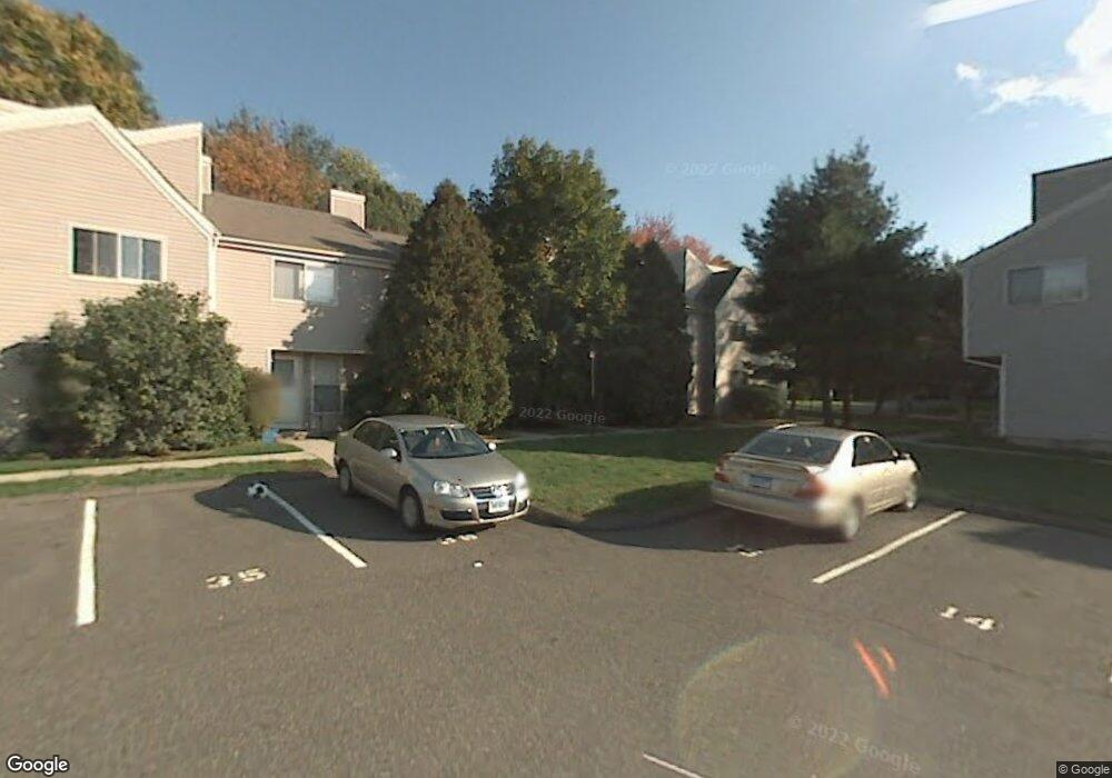 14 Cherokee Ct, Cromwell, CT 06416 - photo 1